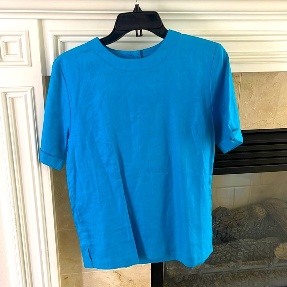 Teal blue 100% linen shirt with 3 buttons down the back